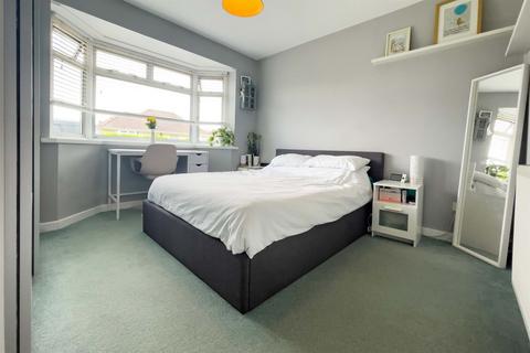 12 Porter Road, Poole, BH17 7AW