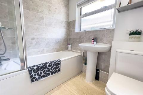 12 Porter Road, Poole, BH17 7AW