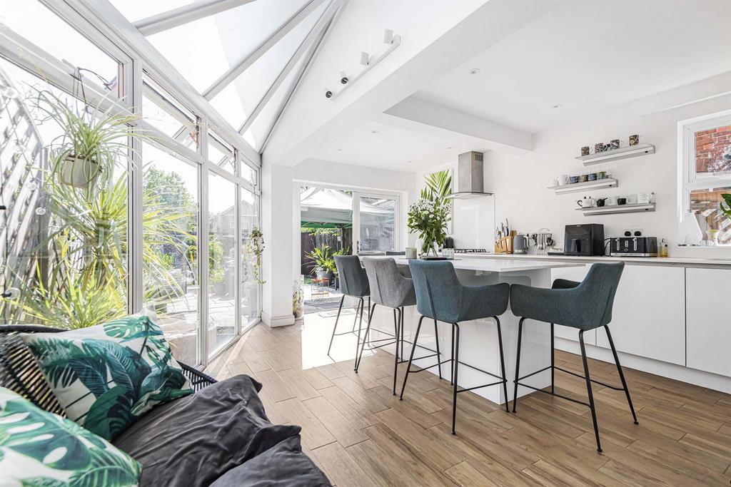 Kitchen/Breakfast Ro