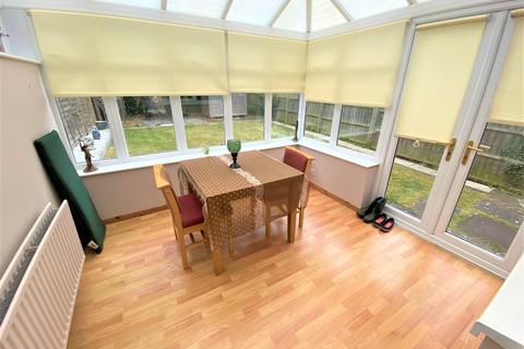 3 bedroom semi-detached house for sale, Ripon Close, Grantham, NG31