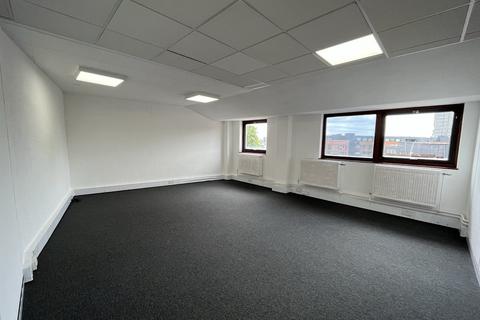 Office to rent, Hale Leys, Aylesbury HP20