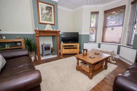 3 bedroom end of terrace house for sale, Connaught Road, East Cowes