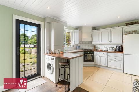 72 Dewhurst Road, Cheshunt, Waltham Cross, EN8 9PE