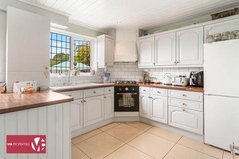 72 Dewhurst Road, Cheshunt, Waltham Cross, EN8 9PE