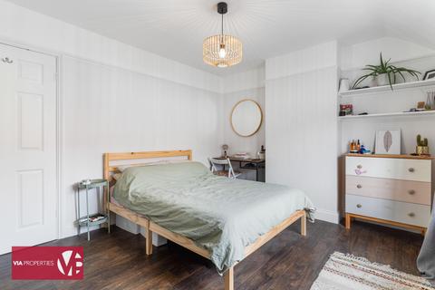 72 Dewhurst Road, Cheshunt, Waltham Cross, EN8 9PE