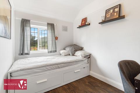 72 Dewhurst Road, Cheshunt, Waltham Cross, EN8 9PE