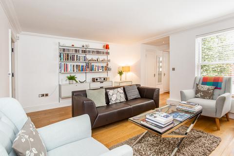 30 Rectory Square, London, E1 3NQ