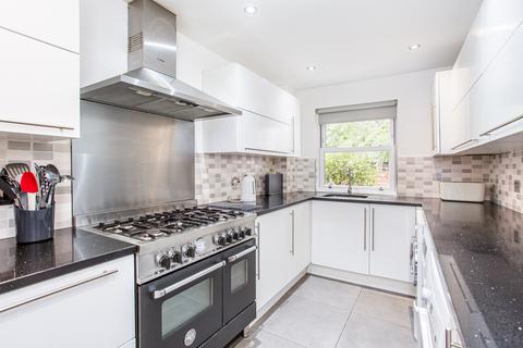 30 Rectory Square, London, E1 3NQ