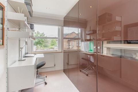 30 Rectory Square, London, E1 3NQ
