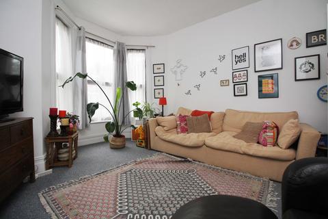 1 bedroom apartment to rent, Windsor Road, Barry CF62 7AW