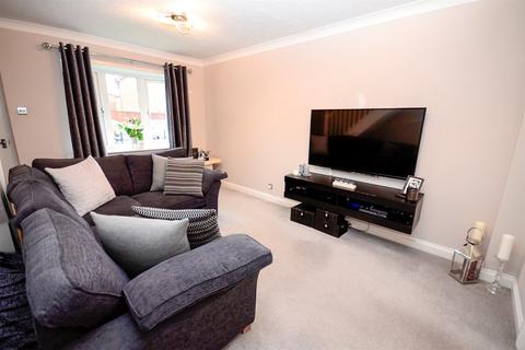 19 Camberwell Close, Gateshead, NE11 9TZ