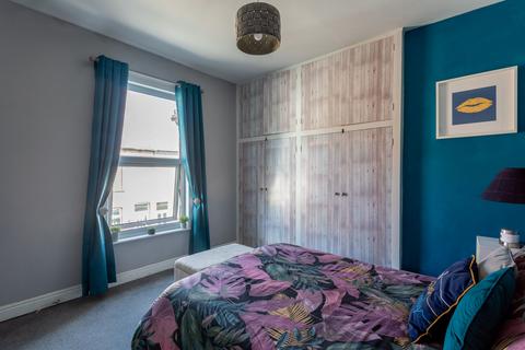 13 Avenue Terrace, Harrogate, HG2 7PN