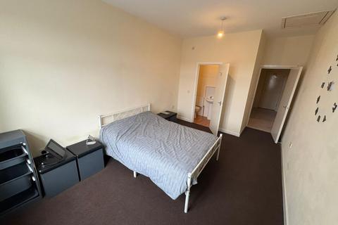 2 bedroom apartment to rent, 84 High Street, Thurnscoe