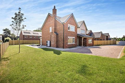 4 bedroom detached house to rent, Langdon Close, Norley, Frodsham, Cheshire, WA6
