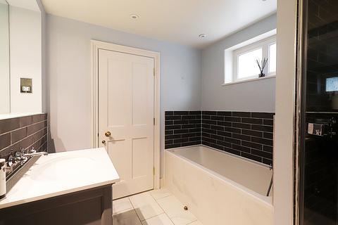 1 bedroom flat for sale, Willoughby Lane, Bromley