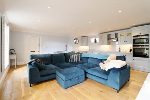 1 bedroom flat for sale, Willoughby Lane, Bromley