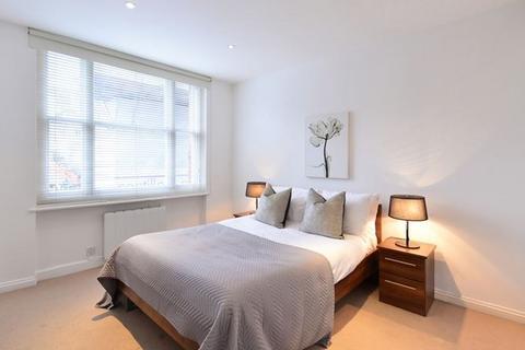 1 bedroom apartment to rent, Hill Street, London,