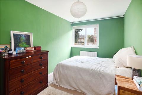 2 bedroom flat for sale - Harpley Square, Stepney, London, E1