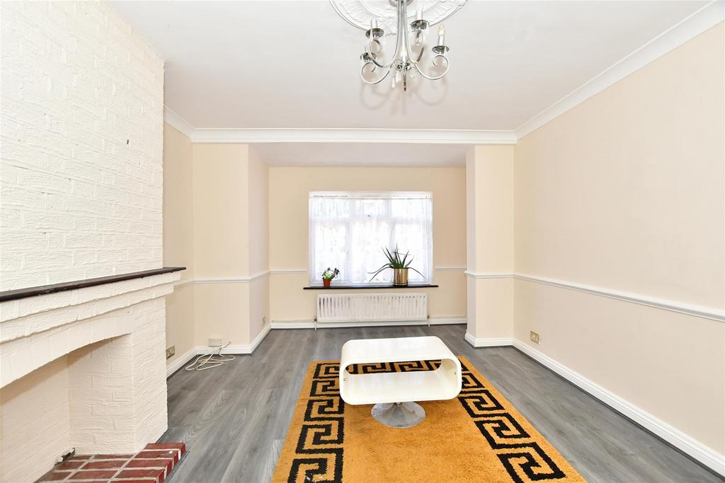 Fanshawe Crescent, Dagenham, Essex 5 bed semidetached house for sale