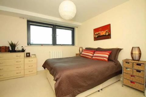2 bedroom flat for sale, Flat 89 ,41 Millharbour, london, E14