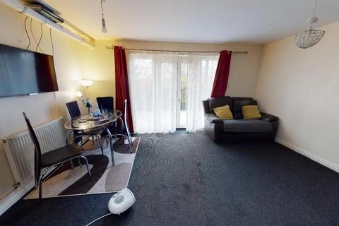 2 bedroom flat for sale, 181  ,Blackthorne Road, ilford, IG1