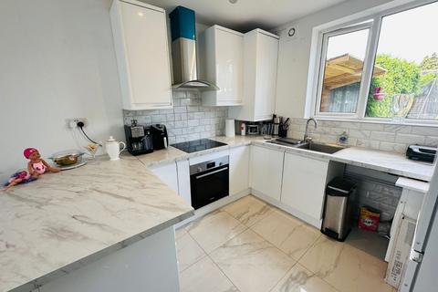 51 Shepherds Hill, Guildford, GU2 9RZ