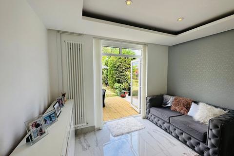 51 Shepherds Hill, Guildford, GU2 9RZ