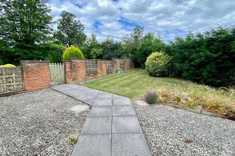 2 bedroom detached bungalow for sale - Harrogate, Fewston Crescent, HG1