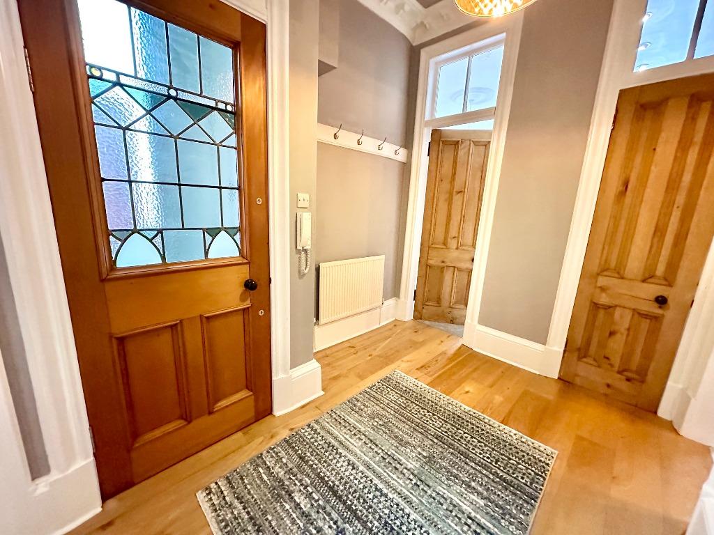 Apartment in Glasgow - View 3