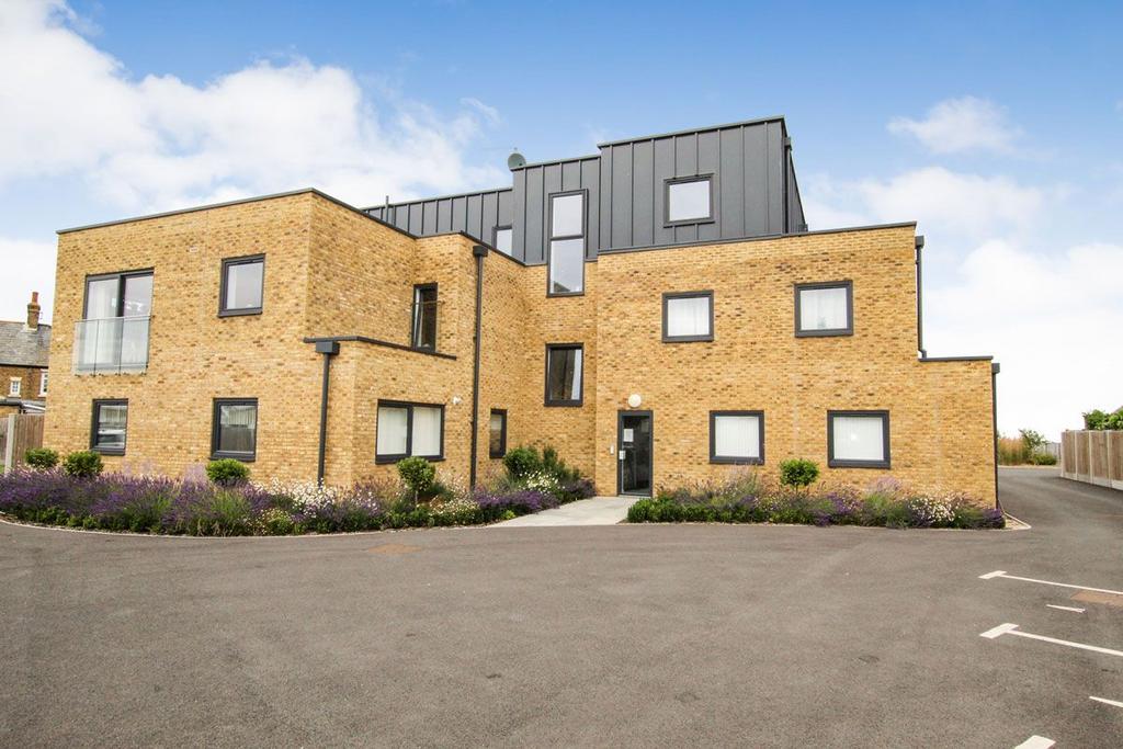 Bay View Apartments, Morris Avenue, Herne Bay 2 bed apartment for sale