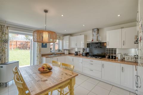 25 Ross Crescent, Inkberrow, Worcester, WR7 4FG