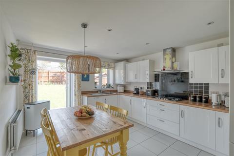 25 Ross Crescent, Inkberrow, Worcester, WR7 4FG