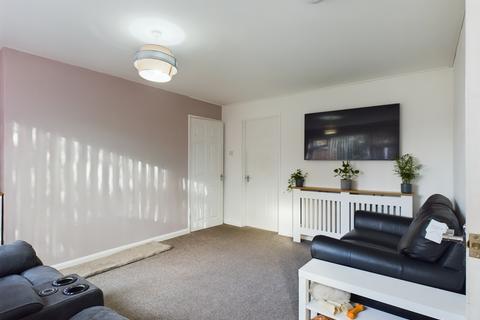 2 bedroom flat for sale, Stoke House, Tadley, RG26