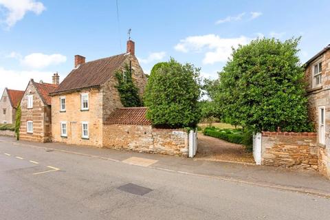 43 High Street, Caythorpe, Grantham, NG32 3DR