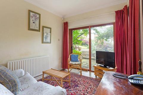 43 High Street, Caythorpe, Grantham, NG32 3DR