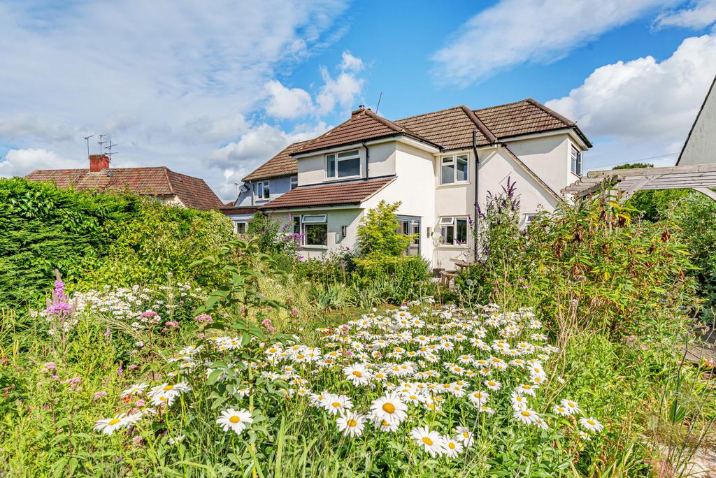 Lower Farnham Road, Aldershot, GU11 4 bed semidetached house £500,000