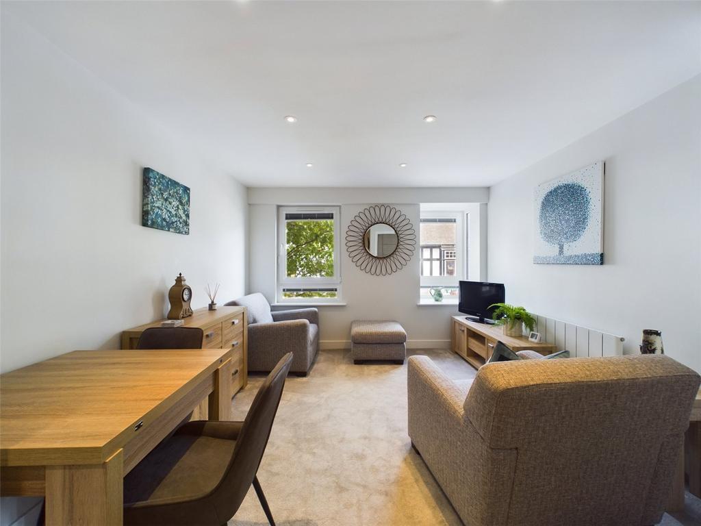 Wick Lane, Christchurch, Dorset, BH23 1 bed apartment for sale £185,000