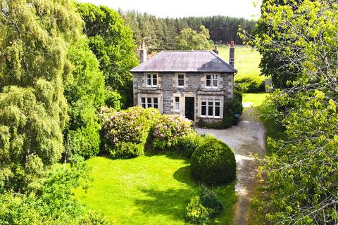 5 bedroom detached house for sale, Ardbroilach Road, Kingussie *BACK ON THE MARKET*