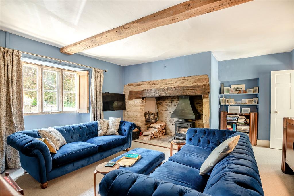 Cricklade Street, Poulton, Cirencester, Gloucestershire, GL7 4 bed semi