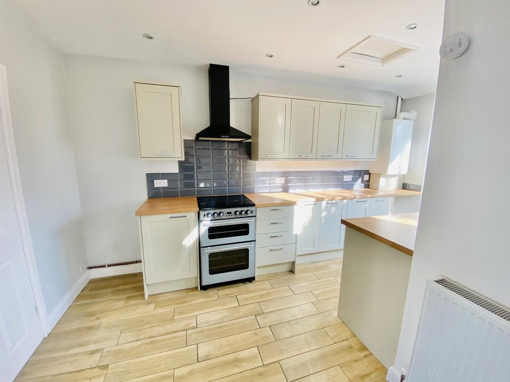 Wallace Road, Coventry, CV6 3 bed terraced house £215,000