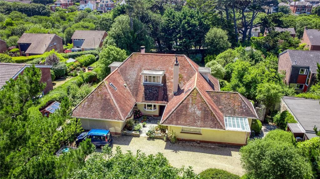 Sharvells Road, Milford on Sea, Lymington, Hampshire, SO41 4 bed