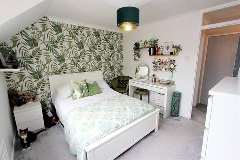 32 Carvers Croft, Woolmer Green, Knebworth, SG3 6LX