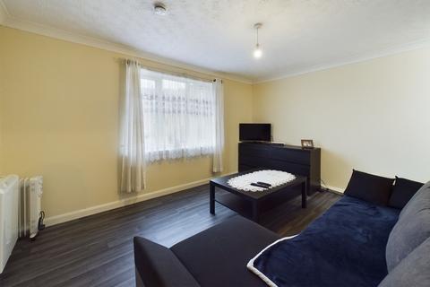 1 bedroom flat to rent, Columbine Close, Thetford