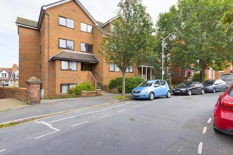 2 bedroom apartment for sale, Wiltie Gardens, Folkestone