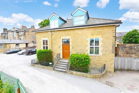 3 Devonshire Mews, Harrogate, HG1 4DU