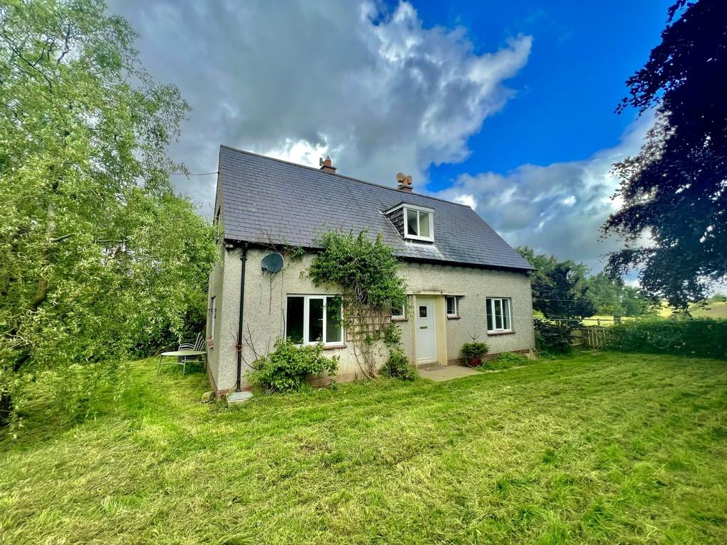 West Cottage, Great Whittington 2 bed detached house £725 pcm (£167 pw)