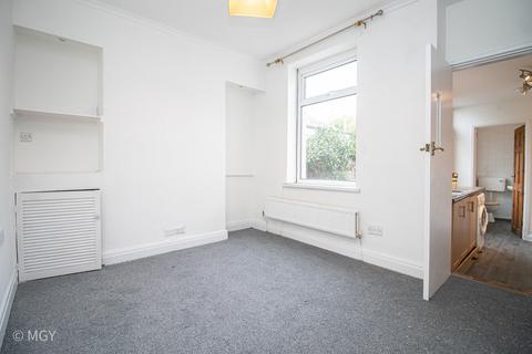 2 bedroom terraced house to rent, Inverness Place, Cardiff