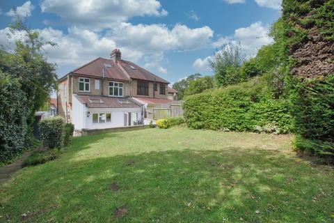 31 East View, London, E4 9JA