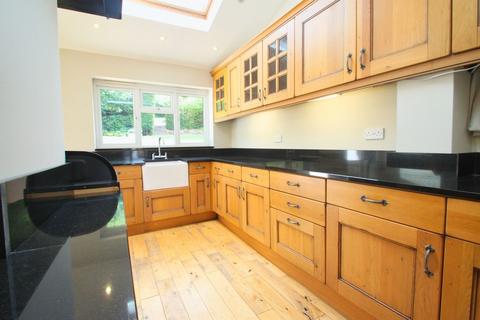31 East View, London, E4 9JA