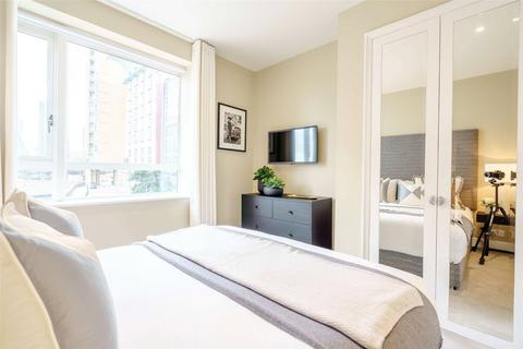 1 bedroom flat to rent, Circus Apartments, Canary Riverside, Westferry Circus, London